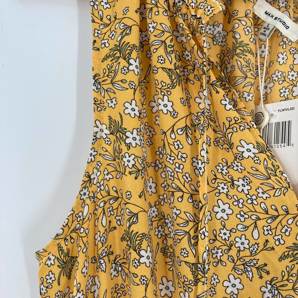 Max Studio Maxi Floral Print Smocked Waist Sleeveless Yellow - Picture 5 of 7